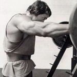 Power Of The Pyramid: Don't Give Your Muscles The Same Reps & Weight Every Set, Make Them Work!